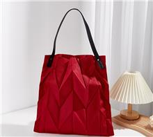 U色褶皱帆布? /></span></div></li>
<li>U色褶皱帆布?/li>
<li>~ P175</li>
</ul>
<ul>
<li><div id=